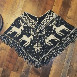 Rare Free People fringed Fair Isle Reindeer Poncho